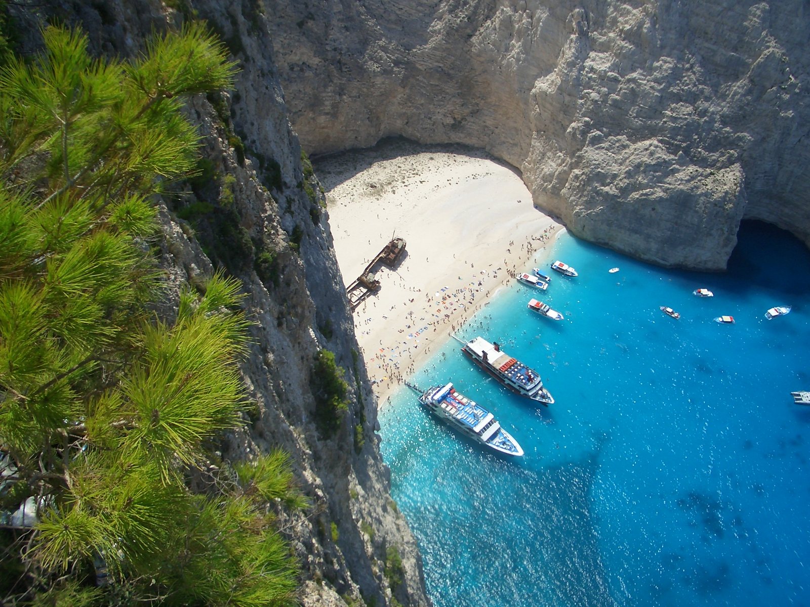 Best Greece tours for big group holidays